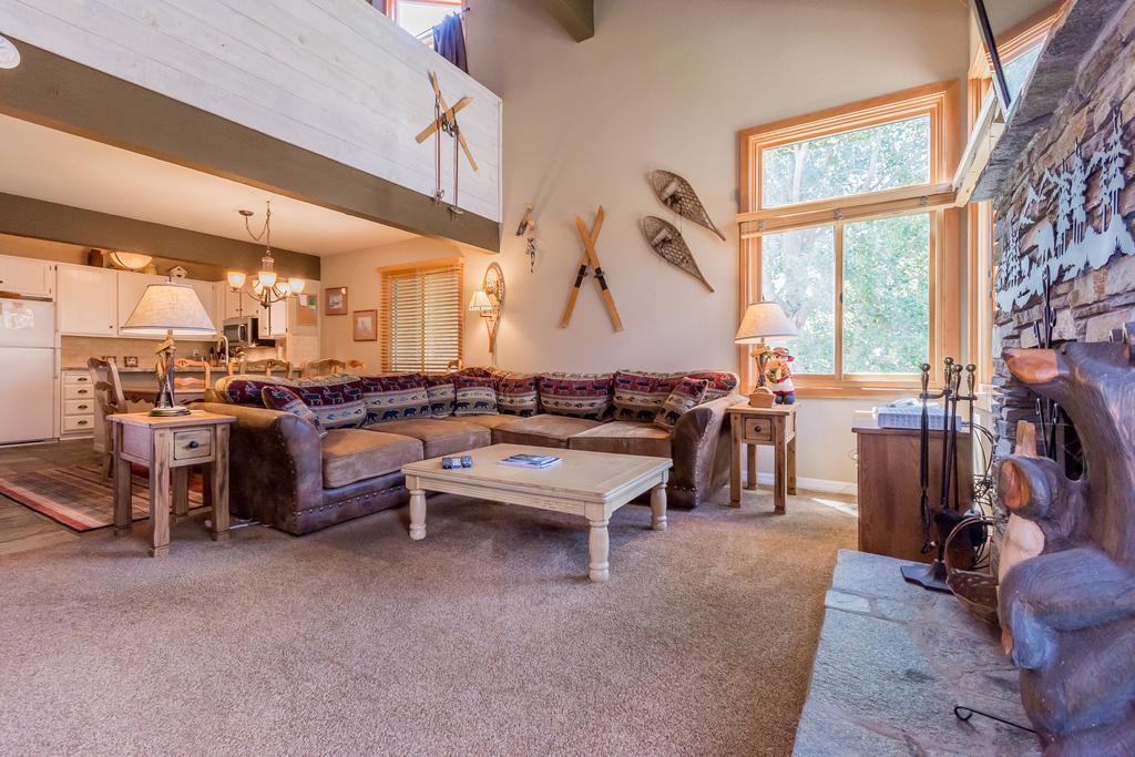 ממות' לייקס Mammoth Creek Condos מראה חיצוני תמונה